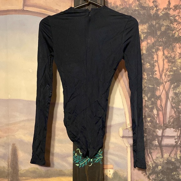 FARM rio Black Twist Keyhole Long Sleeve Bodysuit - Picture 4 of 8